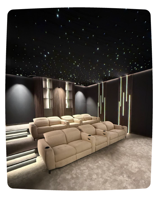 Salle de cinéma privée sur mesure avec fauteuils cinéma