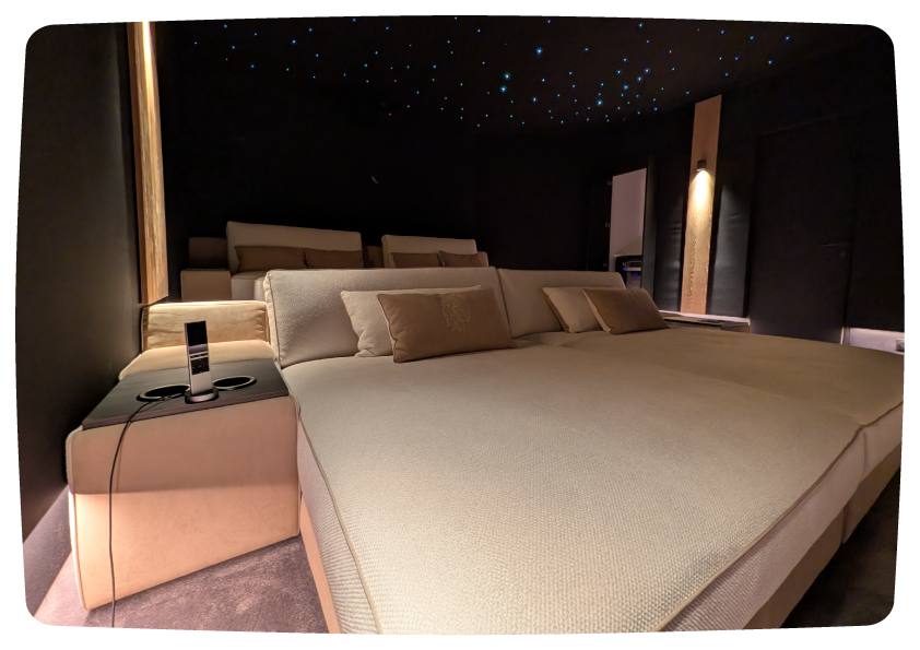 Salle de cinéma privée immersive Le Comte de Monte-Cristo à Cannes